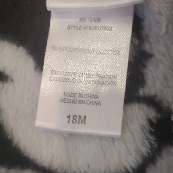 Mickey Hoodie with Ears - Picture 5 of 6